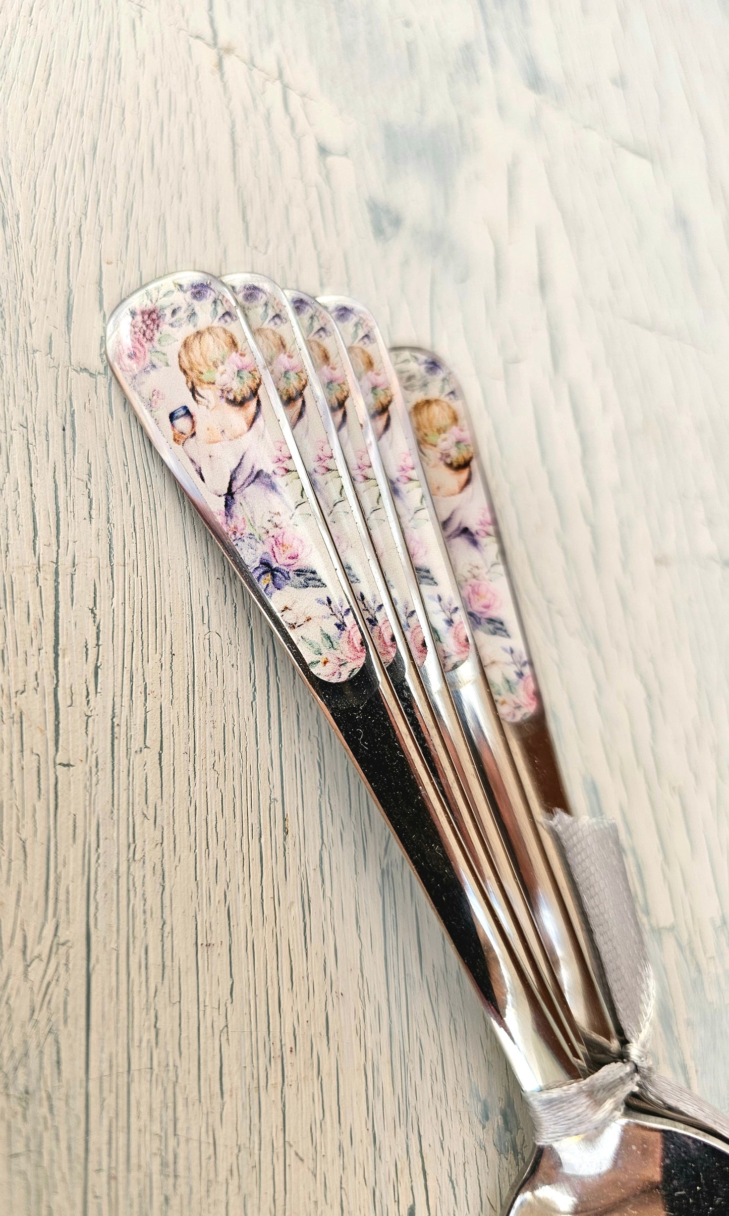 Set of 6 Teaspoons - protea grey