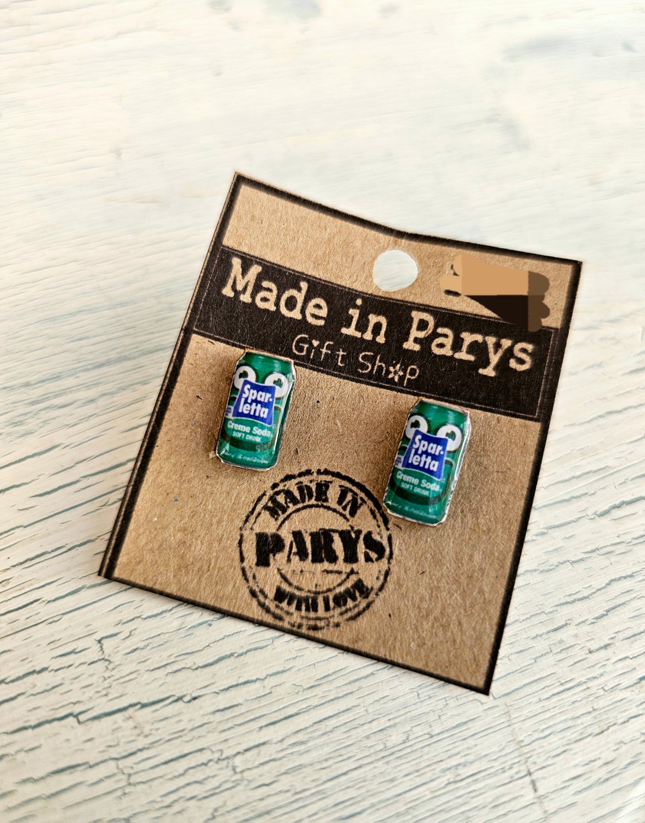 Creemsoda earring studs