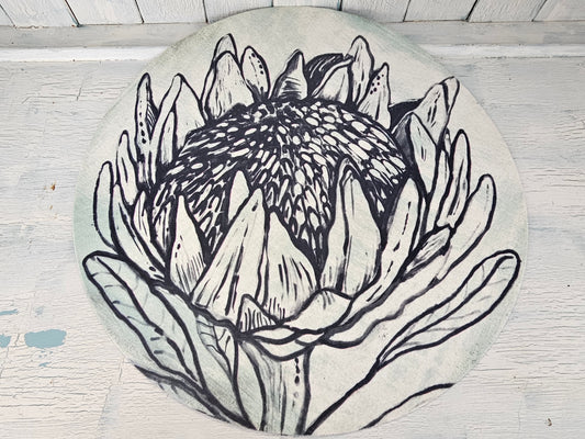 Round placemat - Black & white protea 40cm