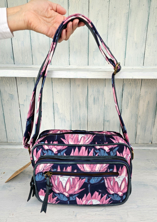 Sling Handbag - Proteas