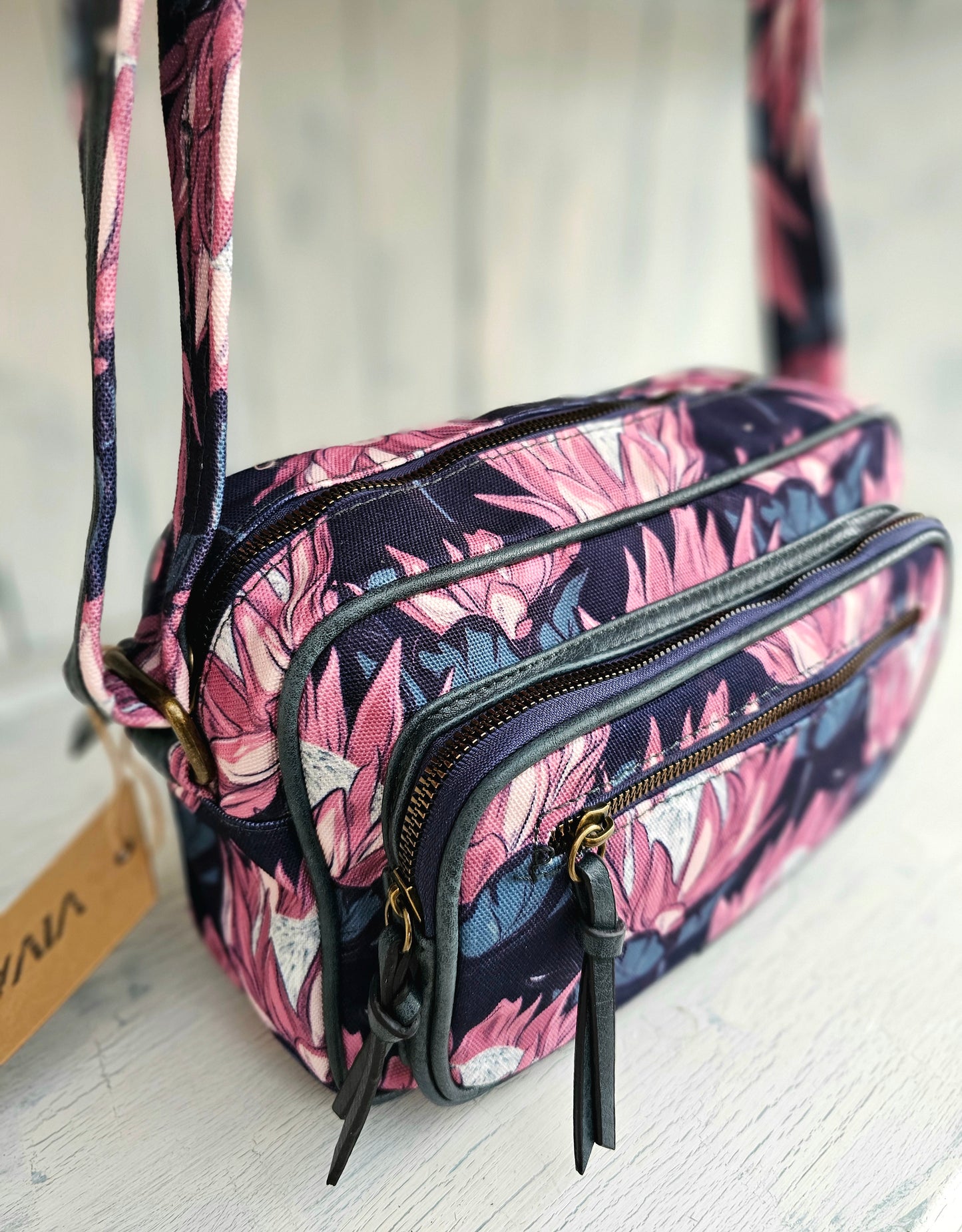 Sling Handbag - Proteas
