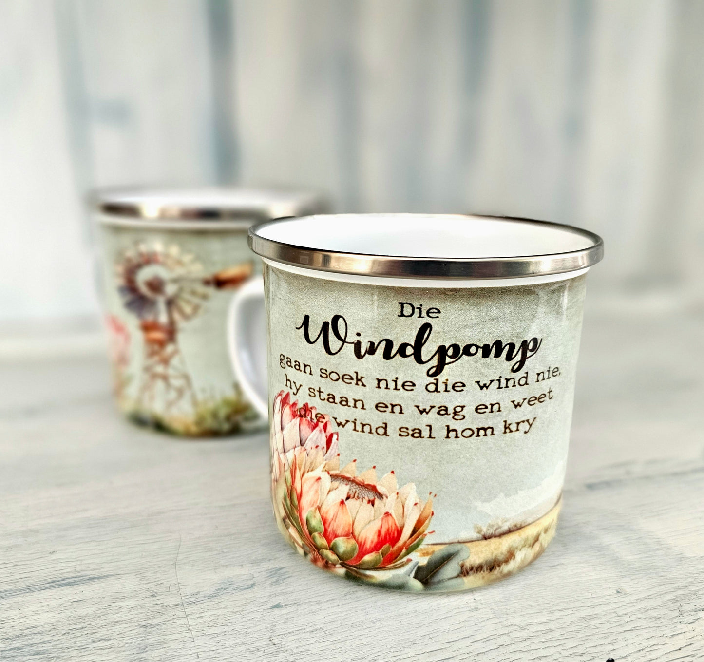 Blikbeker - Die windpomp gaan soek nie die wind nie