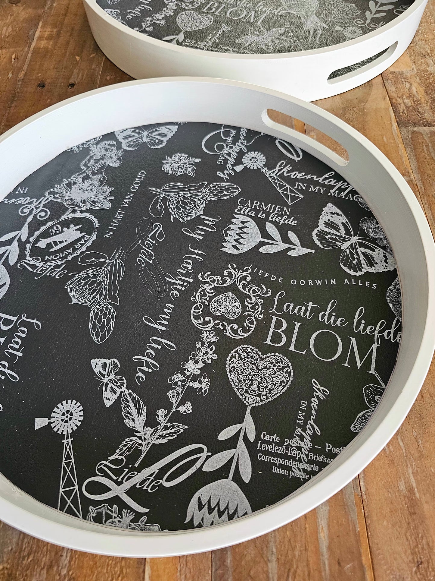 Wooden tray with Vinyl design