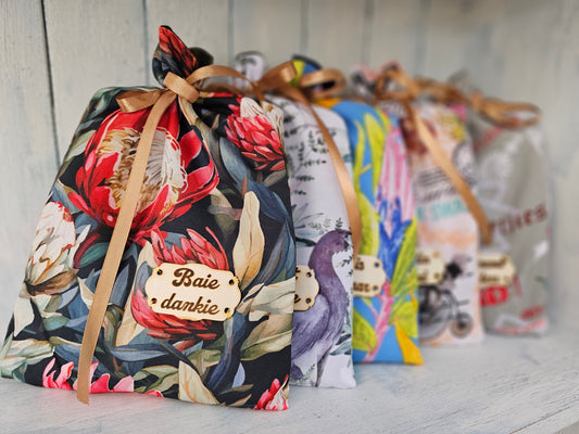 Gift set - Recipe book, jam spoon & peppermintcrisp