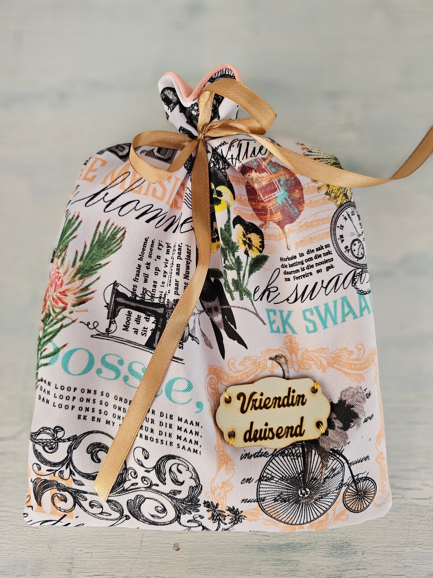 Gift set - Recipe book, jam spoon & peppermintcrisp