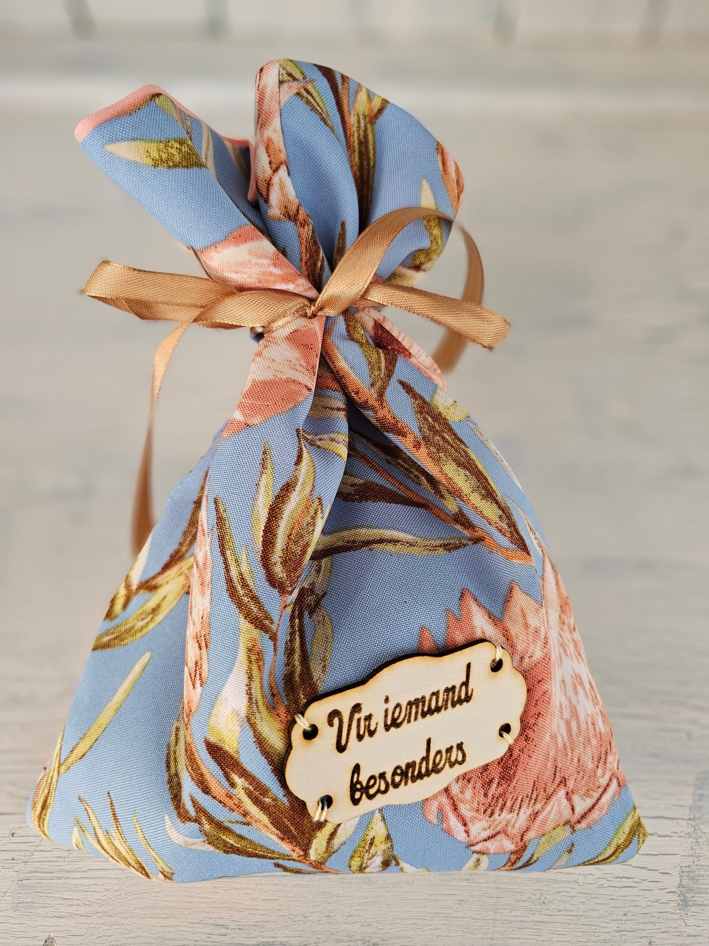 Gift set - Mossie earing & bookmark set, cookies