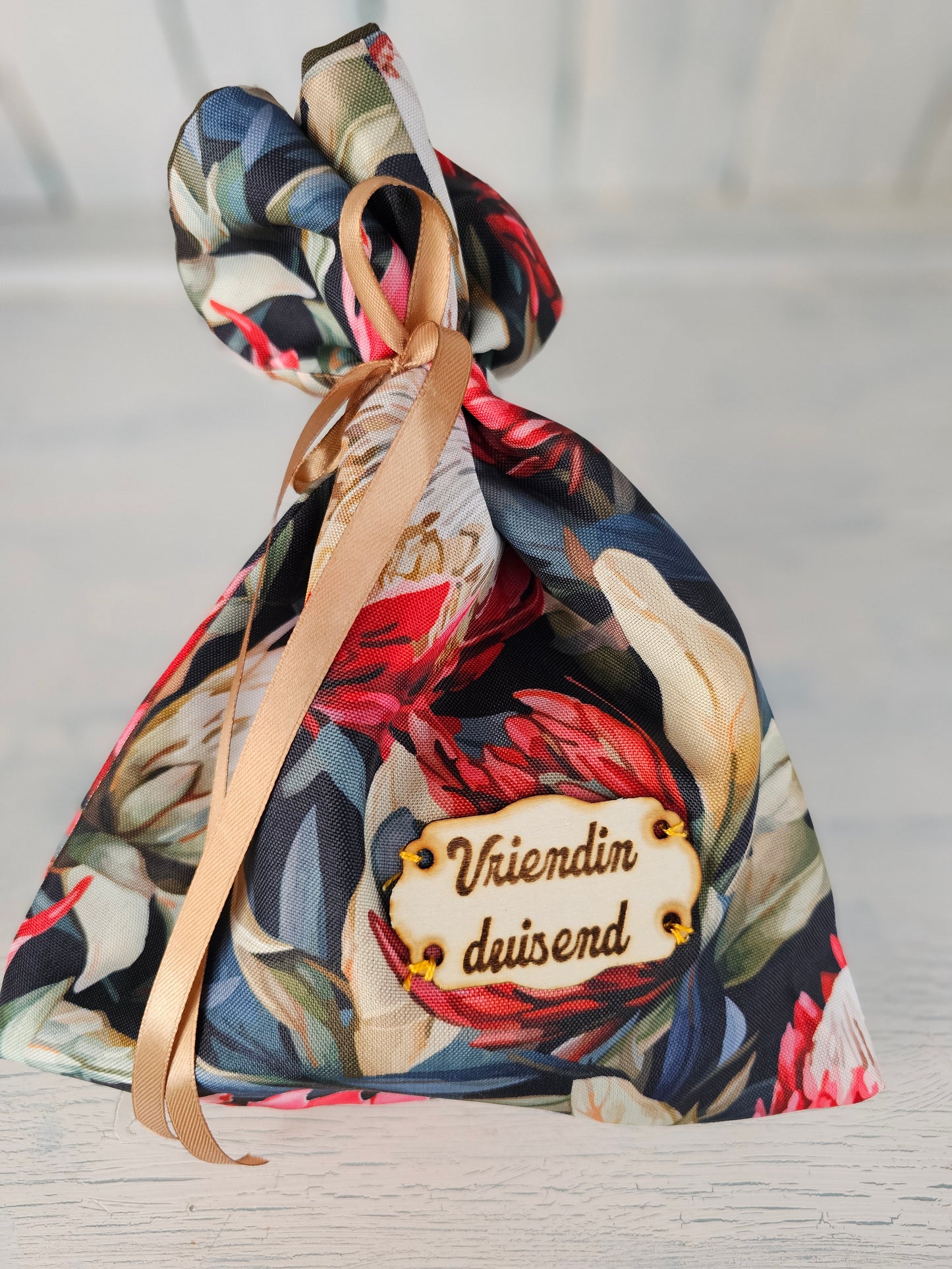 Gift set - Mossie earing & bookmark set, cookies