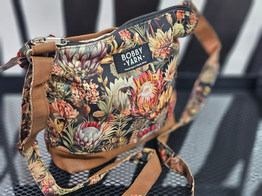 Sling handbag - Brown Proteas