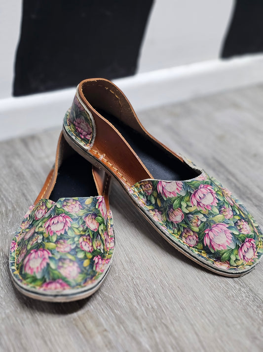 Handmade leather Vellies - Proteas