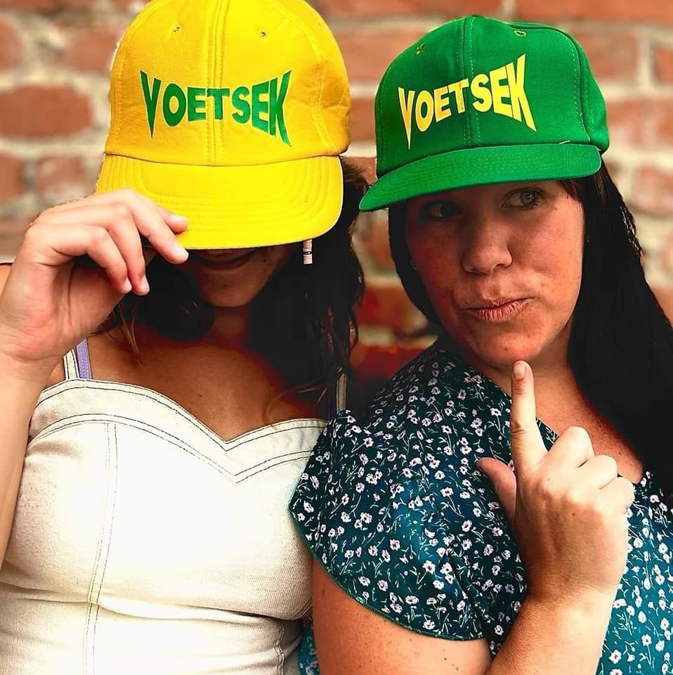 Voetsek xl keps geel of groen